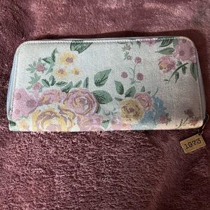 NWOT, never used Billabong wallet nwot